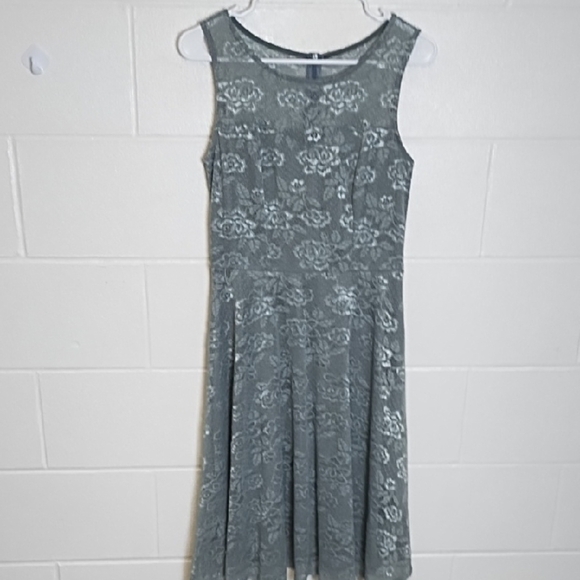 Fit & Flair A-line Silvery Grey Soft Lace Midi Dress for Special Occasion Lined - Picture 12 of 12